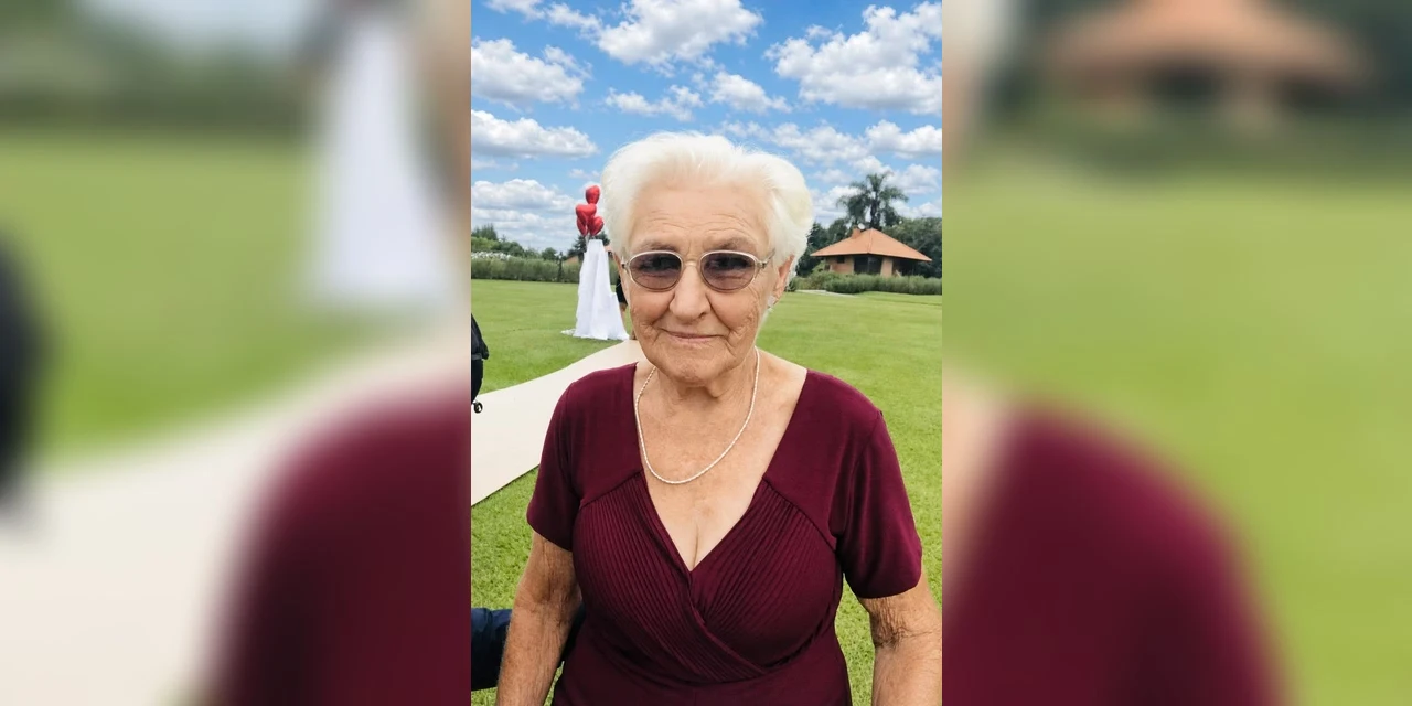 É com pesar que a funerária São João comunica o falecimento da Sra. Verônica K. Ribeiro aos 90 anos de idade.